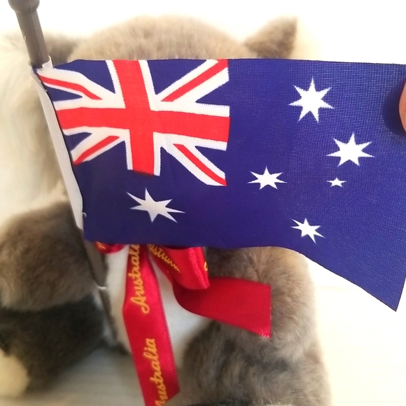 NEW Koala Bear with Flag Australian Design - Picture 4 of 11